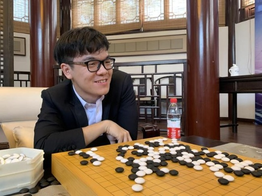 柯洁谈回归赛场：棋局乏味，暂歇调整