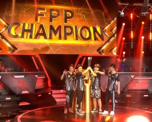 《绝地求生》FPP首日OMG三冠王，全球赛吃鸡霸主诞生！
