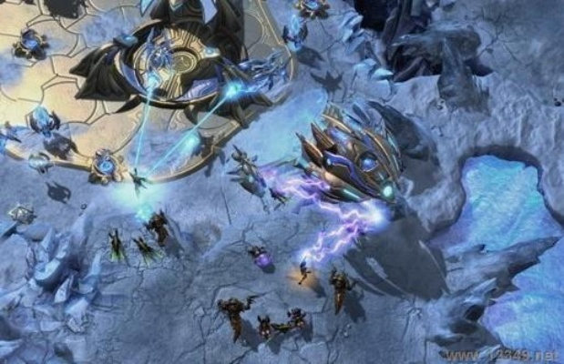 《虫群之心》预告片《复仇》：揭秘星际争霸2新篇章