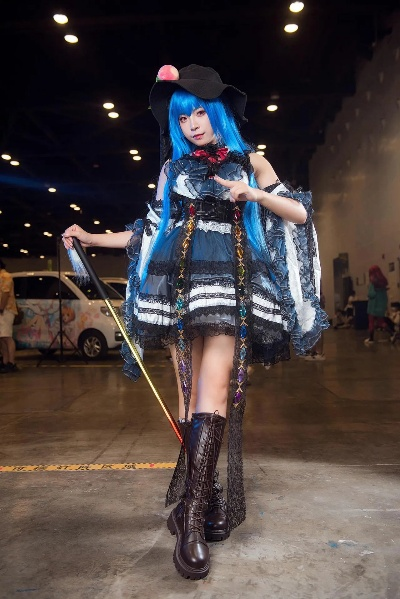 《东方project》萌妹cos比那名居天子，绝美cosplay大赏！