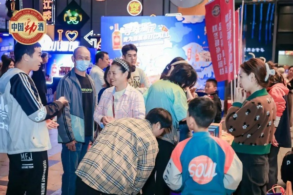《归环展台狂热打卡！试玩区卷王争霸》